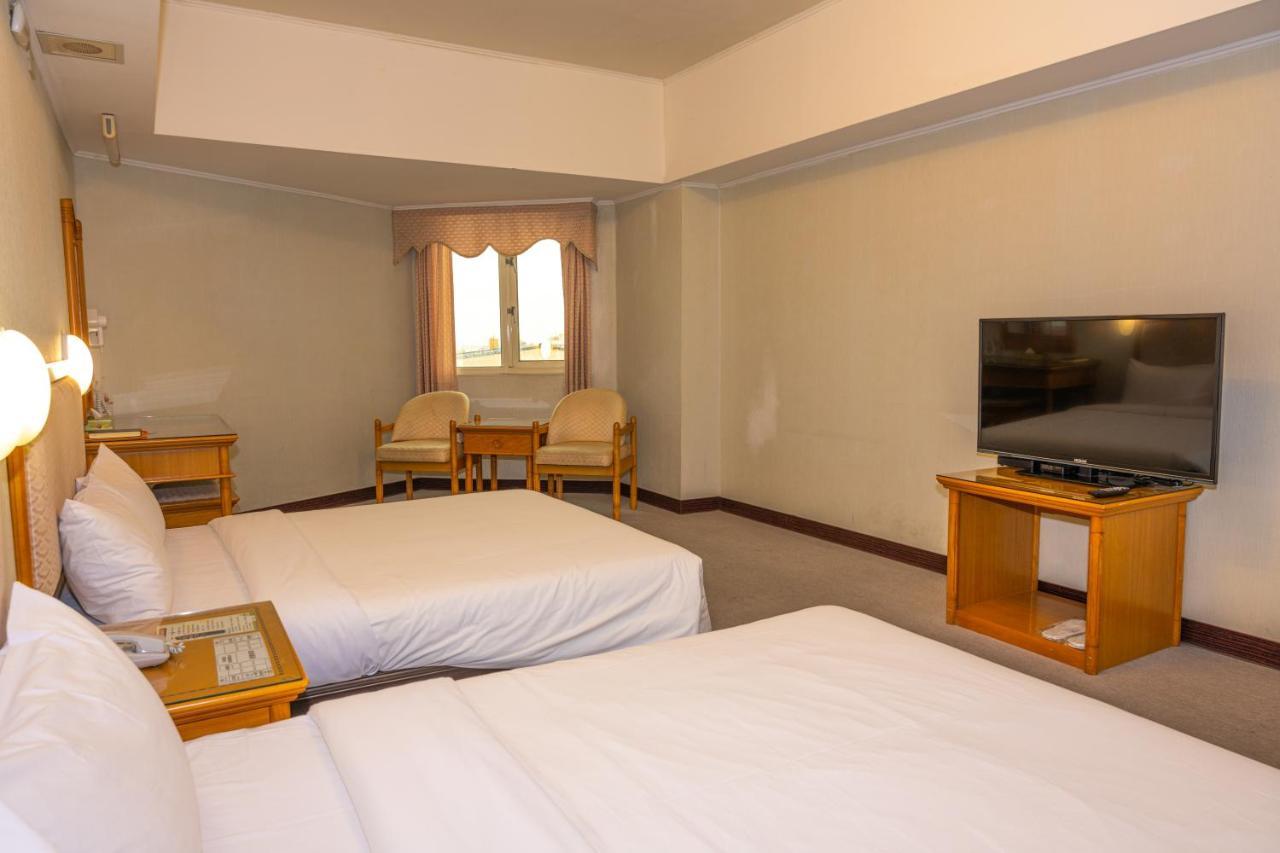Kenting City Gate Hotel Heng-ch'un Exteriör bild